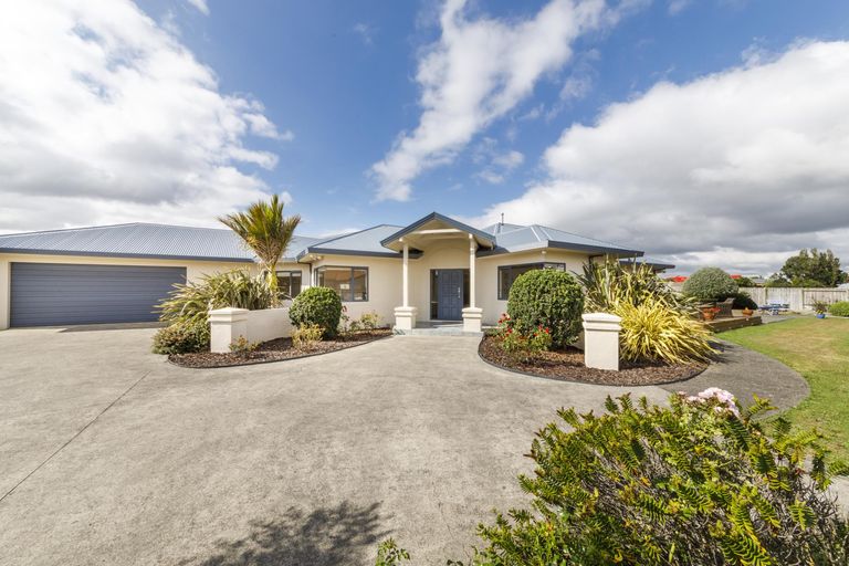 Photo of property in 21 Washington Parade, Milson, Palmerston North, 4414