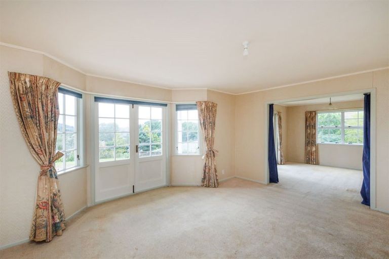 Photo of property in 7 Feltham Street, Hunterville, 4730