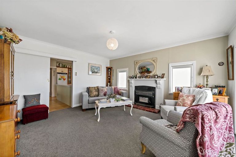 Photo of property in 52 Woodlands Crescent, Browns Bay, Auckland, 0630