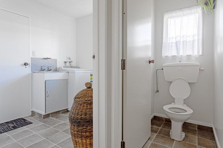 Photo of property in 9 Russell Street, Otane, 4202