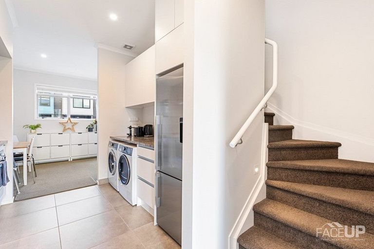 Photo of property in 17 Rangihina Road, Hobsonville, Auckland, 0616