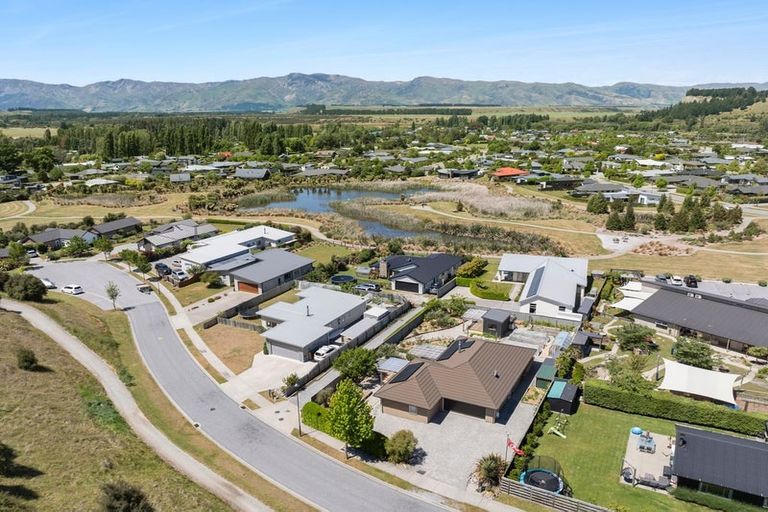 Photo of property in 44 Quinnat Street, Albert Town, Wanaka, 9305