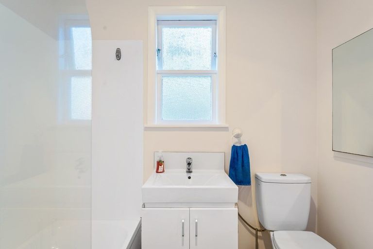 Photo of property in 52 The Drive, Tawa, Wellington, 5028