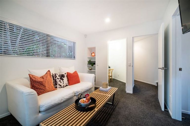 Photo of property in 5 Ti Tree Lane, Stanmore Bay, Whangaparaoa, 0932