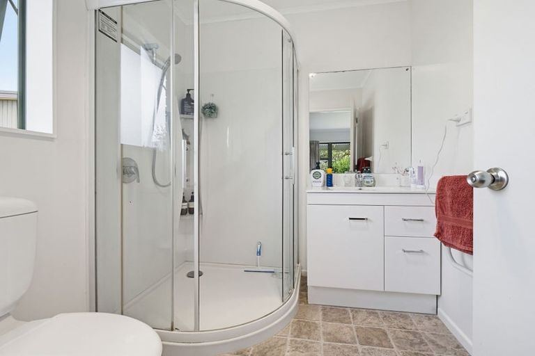 Photo of property in 5 Wilson Place, Marton, 4710