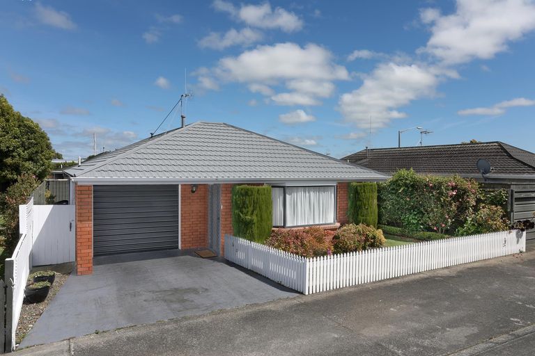 Photo of property in 336a Featherston Street, Palmerston North, 4414