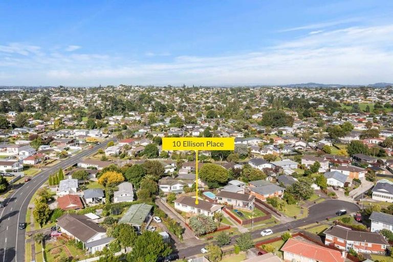 Photo of property in 10 Ellison Place, Pakuranga Heights, Auckland, 2010
