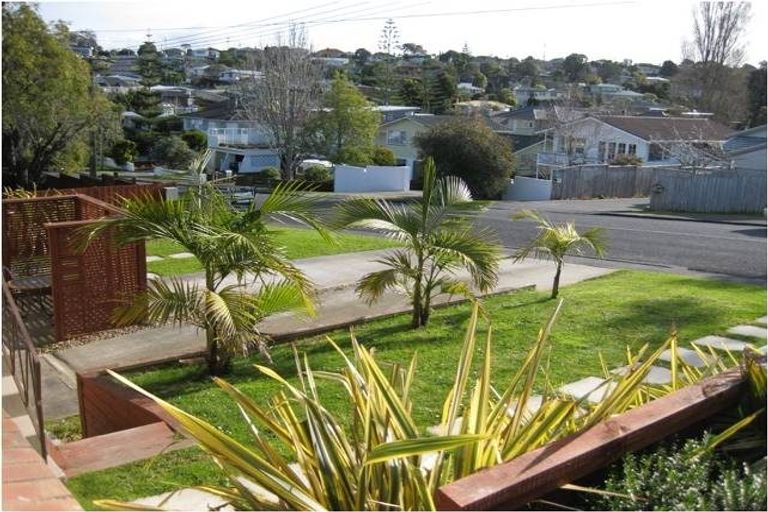 Photo of property in 2/48 Gordon Avenue, Milford, Auckland, 0620