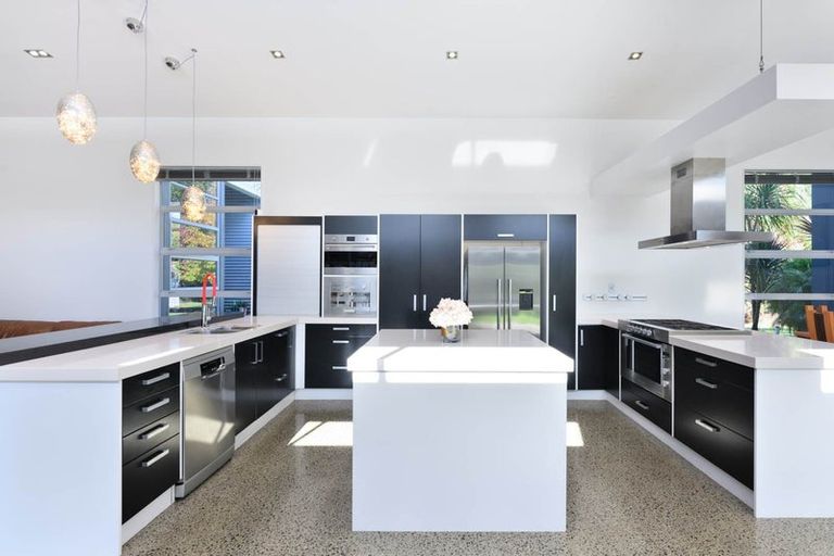 Photo of property in 7 Wicklam Lane, Greenhithe, Auckland, 0632