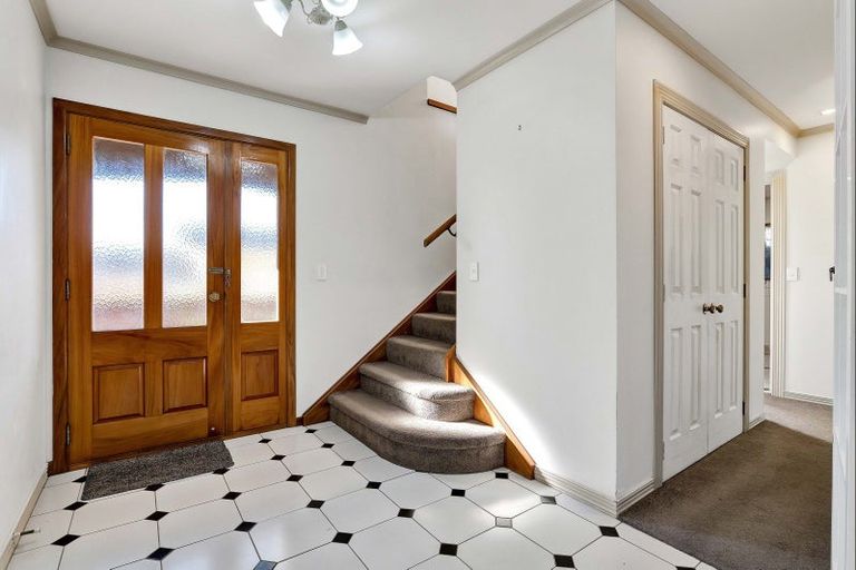 Photo of property in 90a Govett Avenue, Frankleigh Park, New Plymouth, 4310