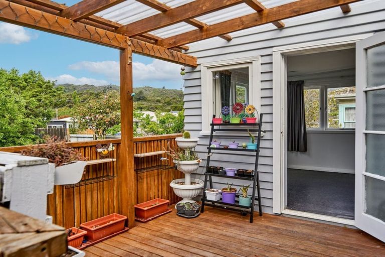 Photo of property in 9 Bledisloe Crescent, Wainuiomata, Lower Hutt, 5014