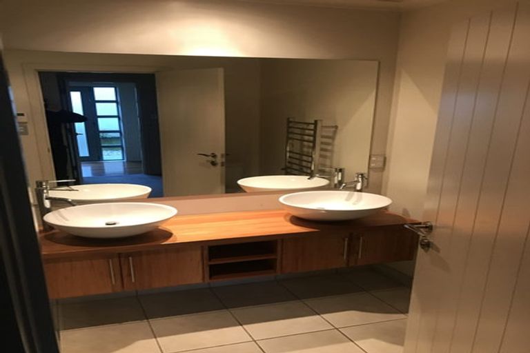 Photo of property in 1231f Victoria Street, Whitiora, Hamilton, 3200