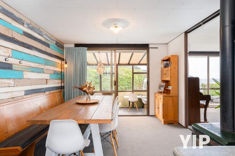 Photo of property in 30 Pukerua Beach Road, Pukerua Bay, 5026