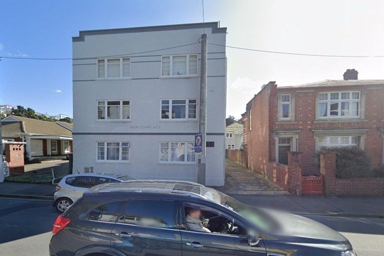 Photo of property in Norton Flats, 1/302 Willis Street, Aro Valley, Wellington, 6011