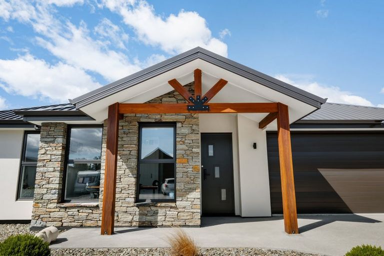 Photo of property in 10 Quigley Crescent, Cromwell, 9310