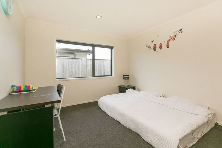 Photo of property in 1 Rawiri Drive, Bell Block, New Plymouth, 4312