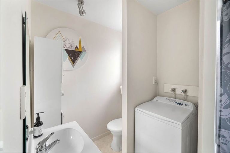 Photo of property in 4/33 Somerset Crescent, Spreydon, Christchurch, 8024