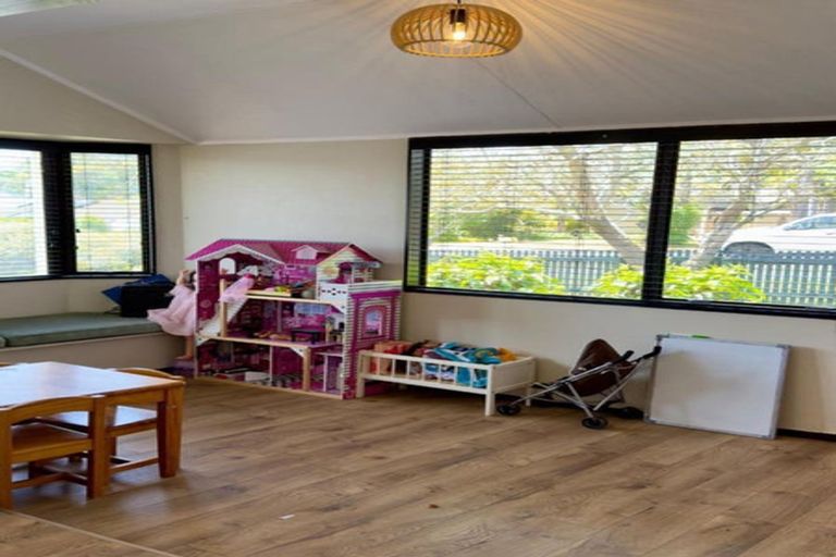 Photo of property in 44 Durham Drive, Havelock North, 4130