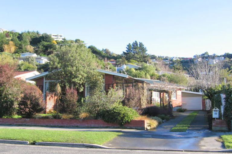 Photo of property in 34 Landsdowne Terrace, Cashmere, Christchurch, 8022