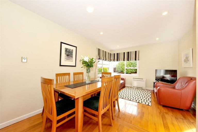 Photo of property in 5 Bendale Place, Avonhead, Christchurch, 8042