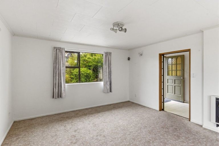 Photo of property in 27 Brandon Street, Otaki, 5512