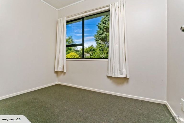 Photo of property in 65 Santiago Crescent, Unsworth Heights, Auckland, 0632