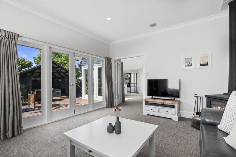 Photo of property in 4 Saint James Avenue, Papanui, Christchurch, 8053