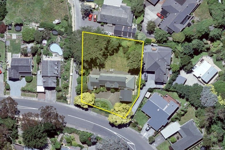 Photo of property in 14 Halswater Drive, Churton Park, Wellington, 6037