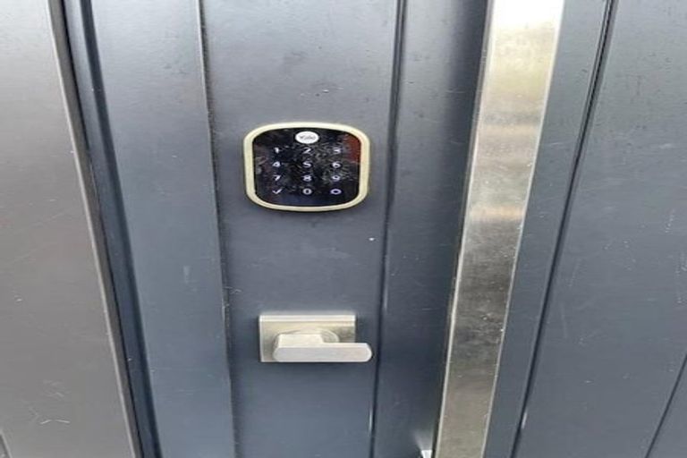 Photo of property in 2/4 Gambia Street, Papanui, Christchurch, 8053