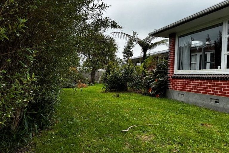 Photo of property in 180 Matai Road, Raumati Beach, Paraparaumu, 5032