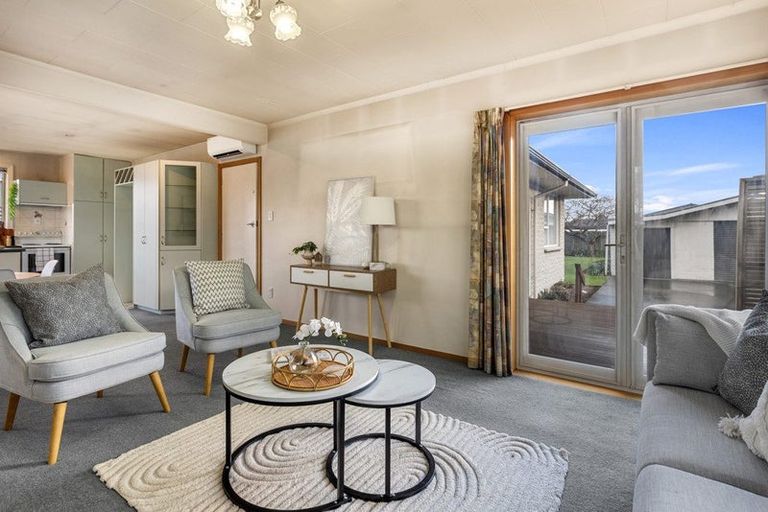 Photo of property in 9 Colesbury Street, Bishopdale, Christchurch, 8053