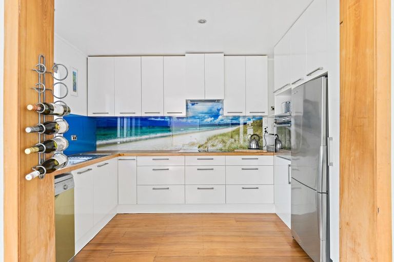 Photo of property in 192 Lake Road, Belmont, Auckland, 0622