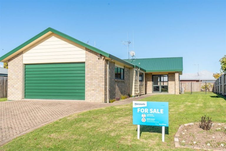 Photo of property in 3 Antrim Place, Nawton, Hamilton, 3200