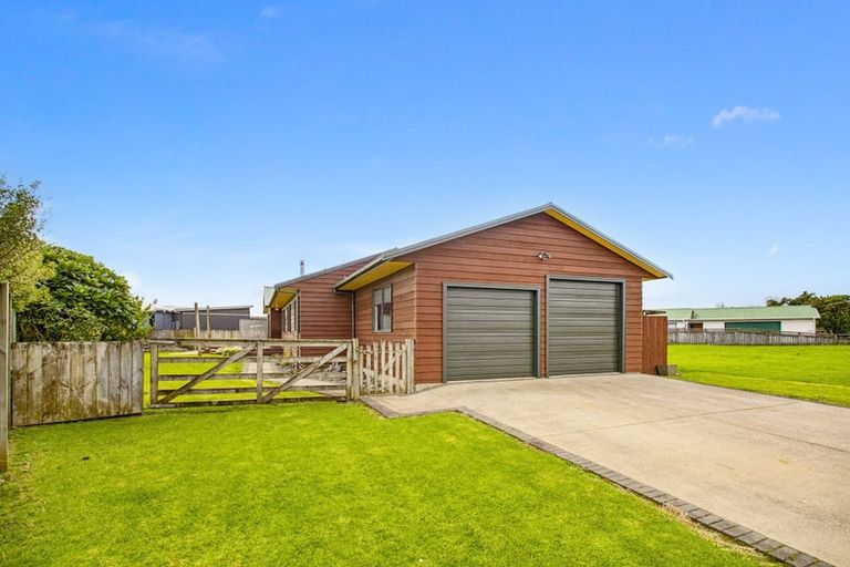 Photo of property in 18 Jacaranda Drive, Whitianga, 3510