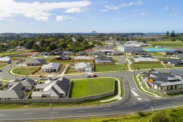 Photo of property in 1 Goodwin Crescent, Pyes Pa, Tauranga, 3112