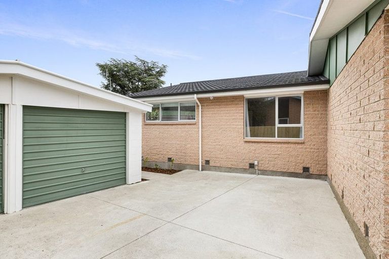 Photo of property in 2/18 Manuel Place, Bishopdale, Christchurch, 8053