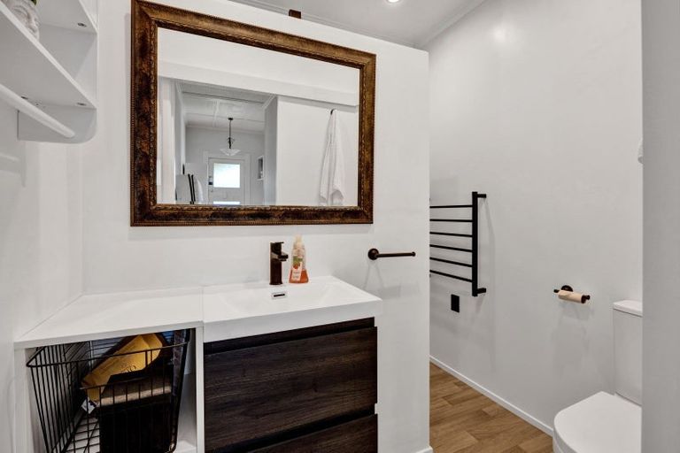 Photo of property in 24 Olivia Street, Stratford, 4332