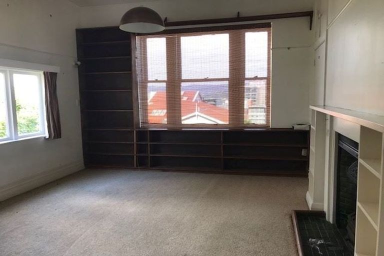 Photo of property in 18 Talavera Terrace, Kelburn, Wellington, 6012