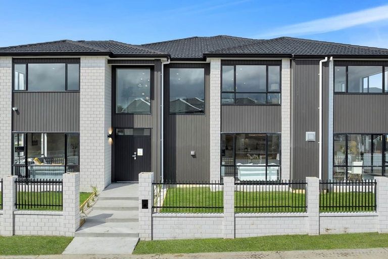 Photo of property in 34 Tannaghmore Drive, Flat Bush, Auckland, 2019