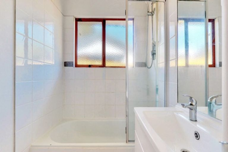 Photo of property in 111a Sherwood Street, Bellevue, Tauranga, 3110