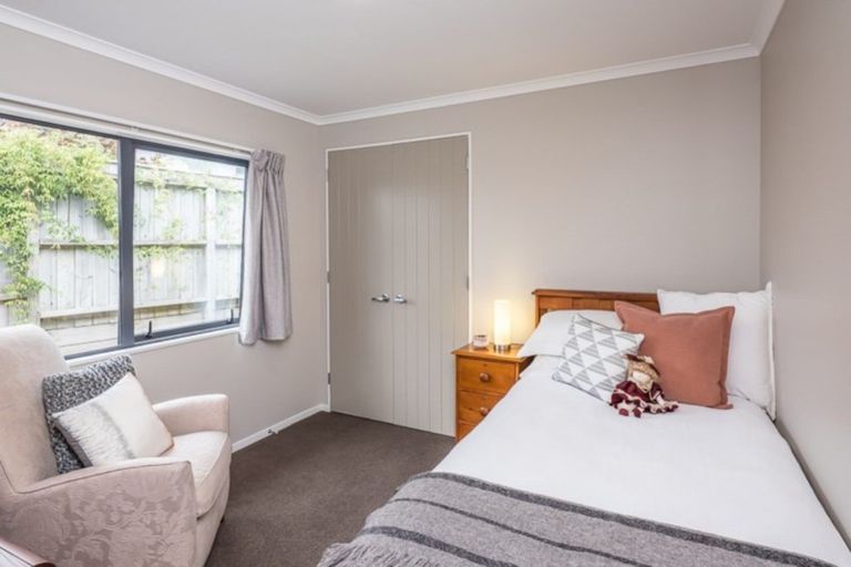 Photo of property in 51 Hillcrest Road, Raumati Beach, Paraparaumu, 5032