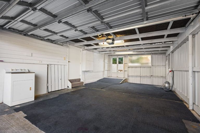 Photo of property in 6 Parahaki Street, Regent, Whangarei, 0112