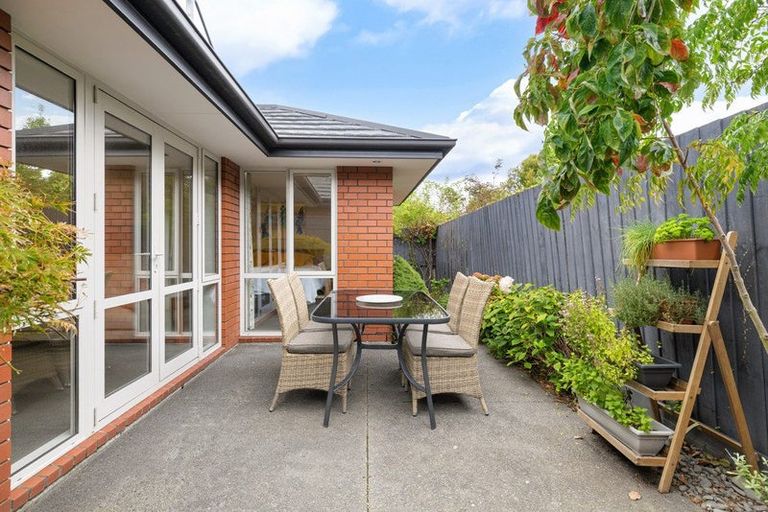 Photo of property in 2/17 Field Terrace, Upper Riccarton, Christchurch, 8041