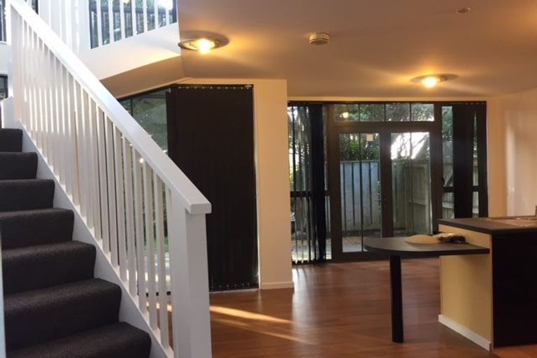 Photo of property in 22 Quebec Street, Kingston, Wellington, 6021