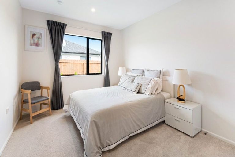 Photo of property in 24 Opouatu Avenue, Glenbrook, Waiuku, 2681