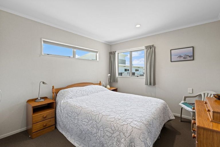 Photo of property in 10a Oriental Street, Welbourn, New Plymouth, 4312
