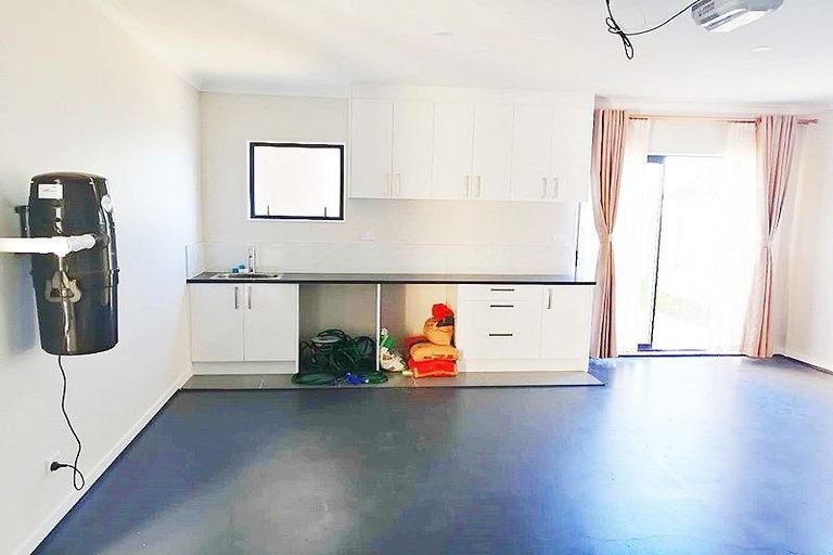 Photo of property in 12b Riverina Avenue, Pakuranga, Auckland, 2010