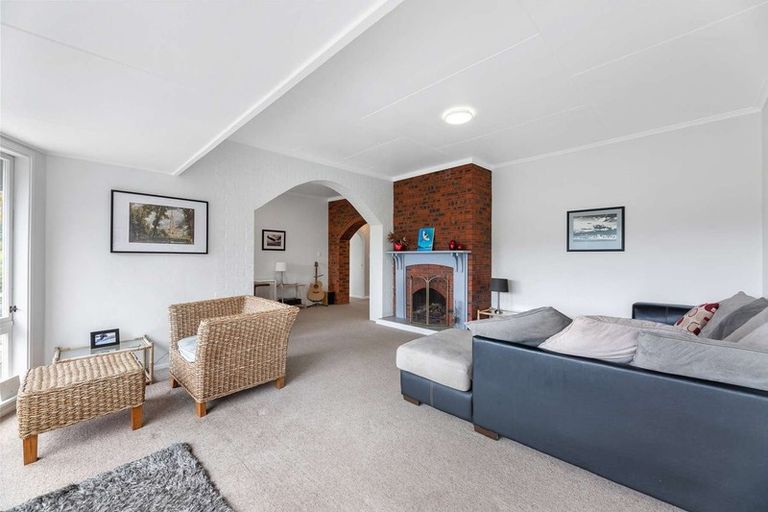 Photo of property in 58 Durham Street, Picton, 7220