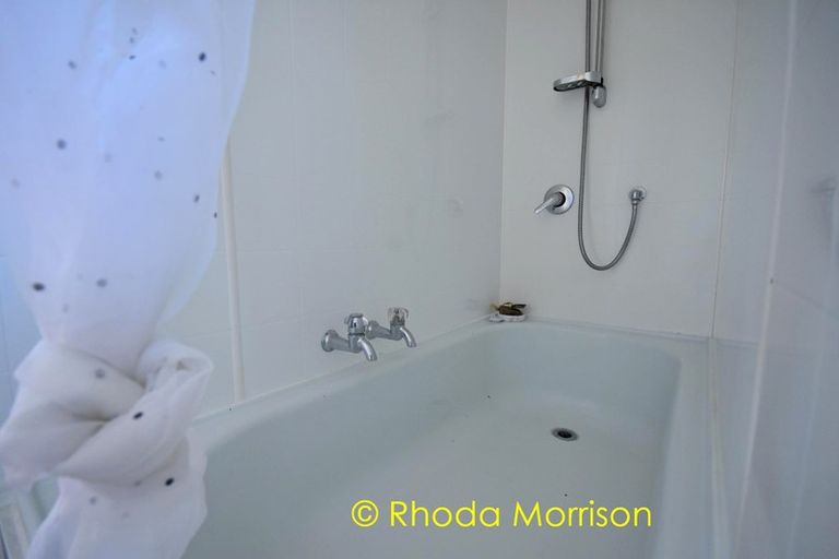 Photo of property in 42 Sandy Beach Road, Tinopai, 0593