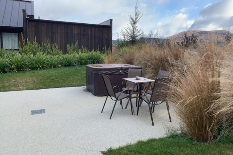 Photo of property in 26 Mckellar Drive, Jacks Point, Queenstown, 9371